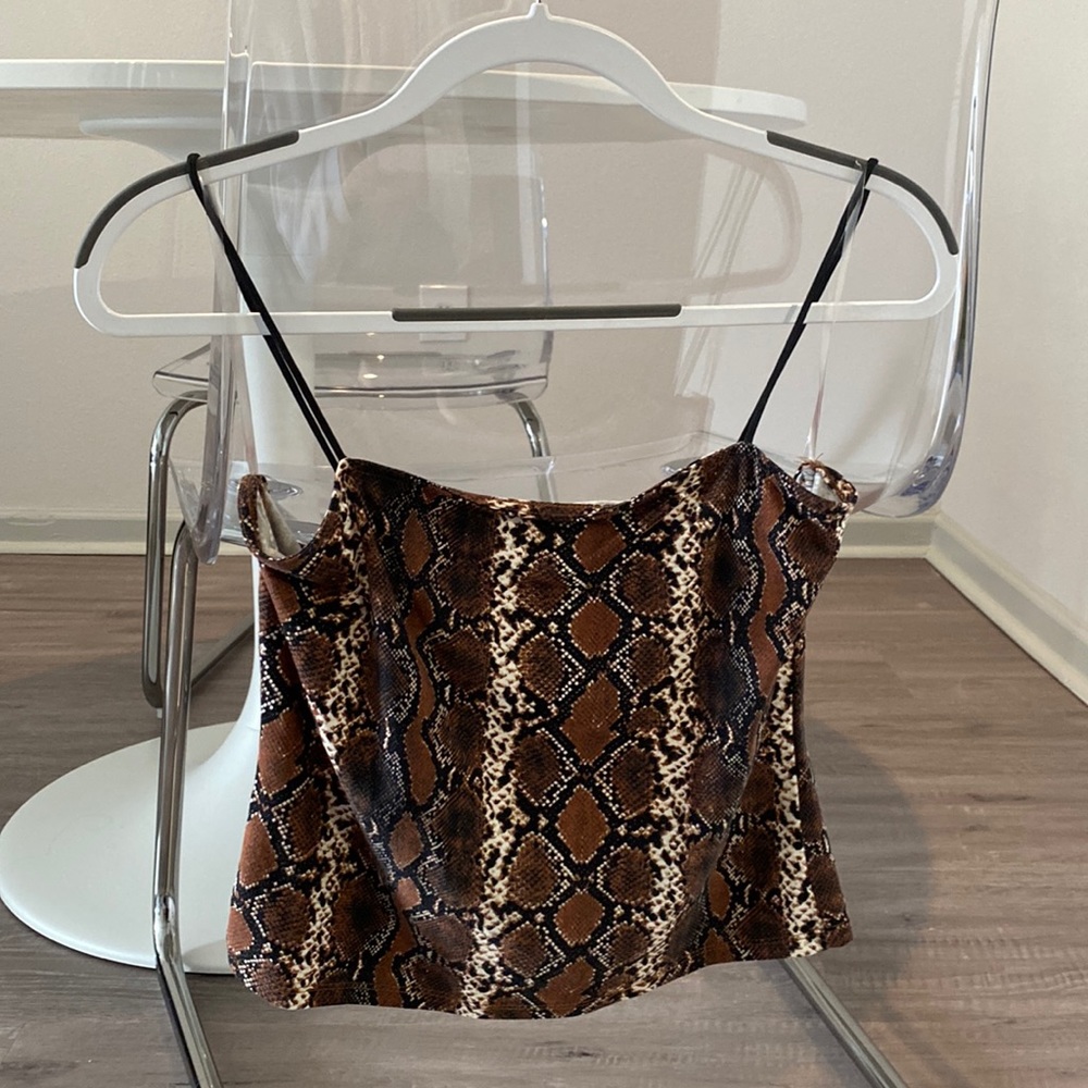 Snake skin tank